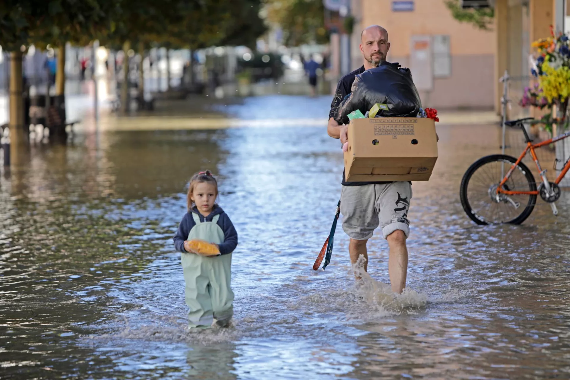 Úřady práce nabízejí pomoc s následky povodní